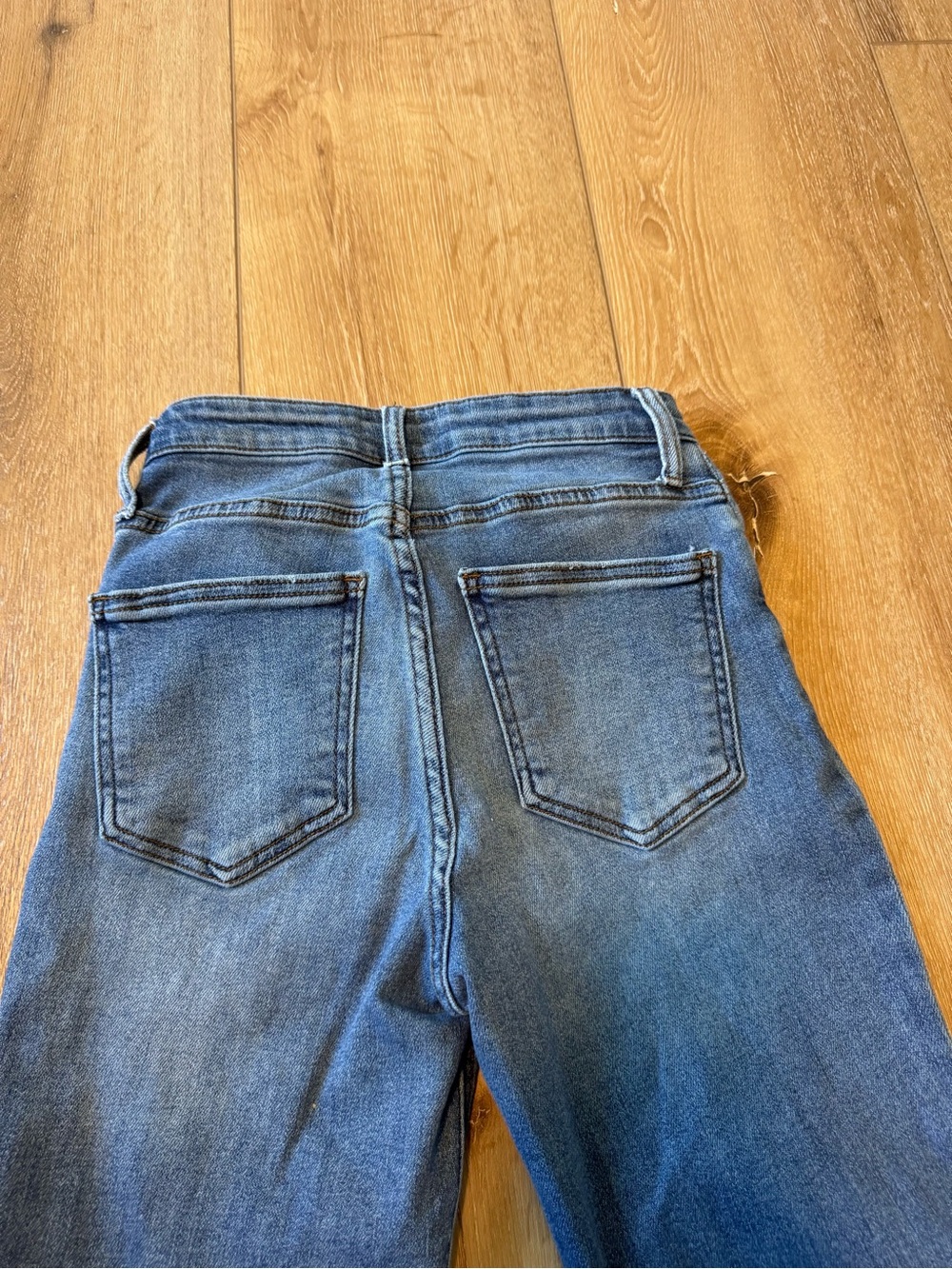 Kut from the Kloth Rachael Fab Ab Distressed High Waist Mom Jeans size 00 - Picture 8 of 8